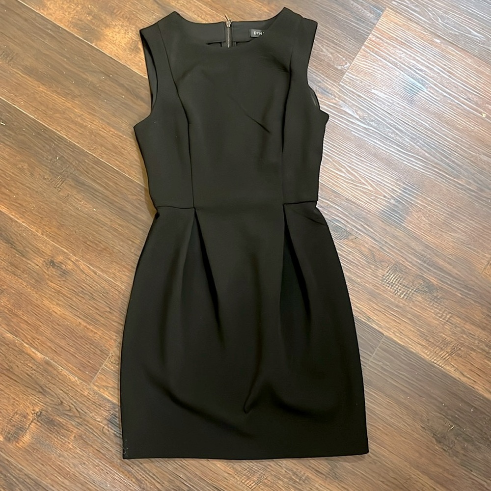 Dynamite  sleeveless little black dress